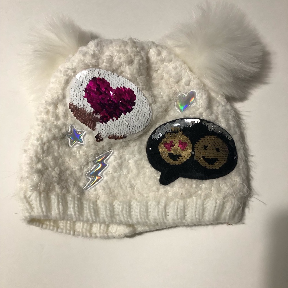 Children’s place winter emoji hat flippable designs two puffs size girls 4-7
